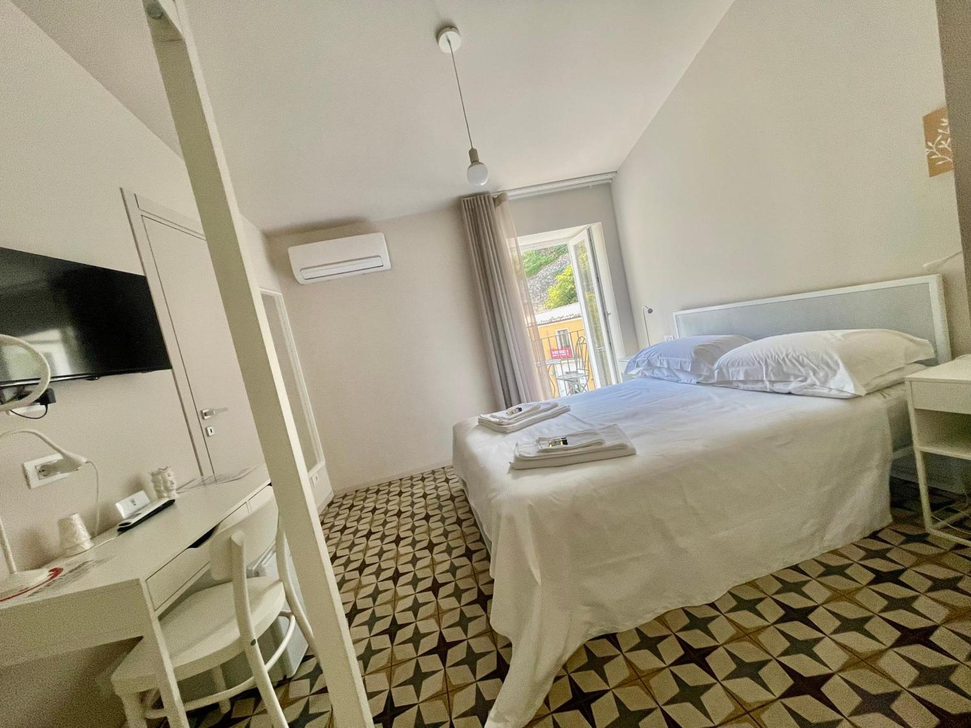 Moronero Hotel Ragusa Ngoại thất bức ảnh